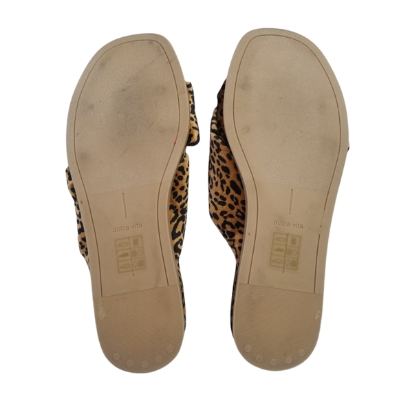 Dolce Vita Garit Leopard Print Slippers - Picture 8 of 9